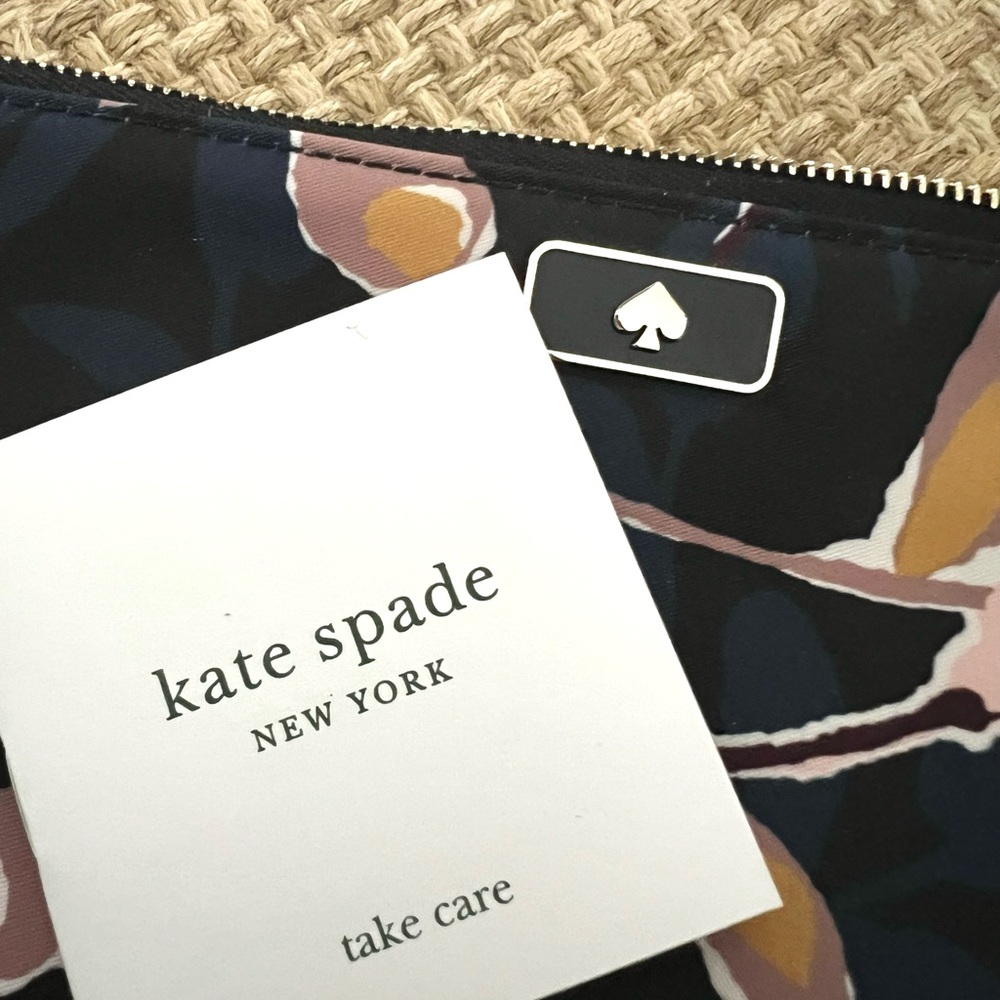 Kate Spade Floral Wristlet - Picture 4 of 7